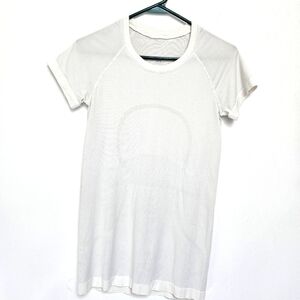 Lululemon Swiftly Tech Short Sleeve  Top Sz 6 Silver White